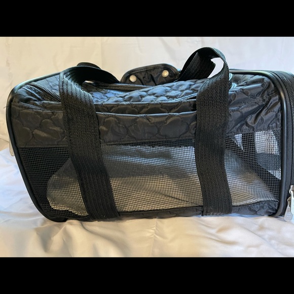 Small Pet Carrier Gently used - Picture 2 of 5